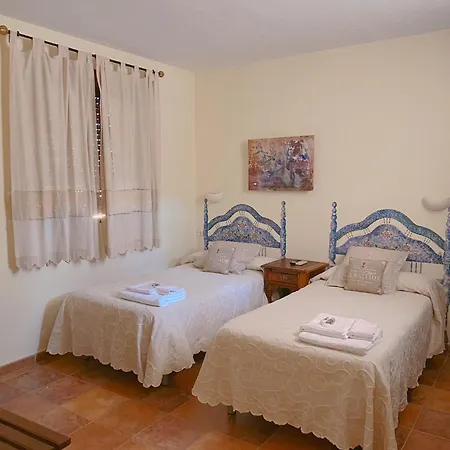 Casa Lares Casas de Don Pedro